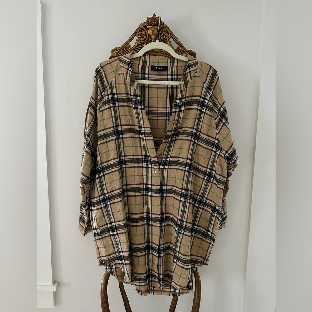 Vici Plaid Button Down Tunic Shirt with Pockets